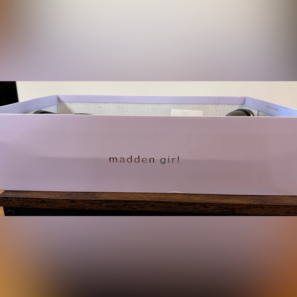 Madden Girl Women’s Redford Black Cowboy Boots NWT Size 6 - Picture 7 of 7